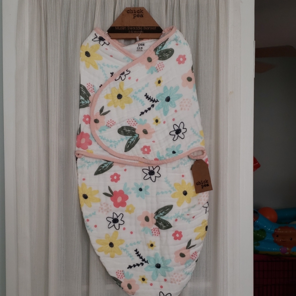 Baby swaddle